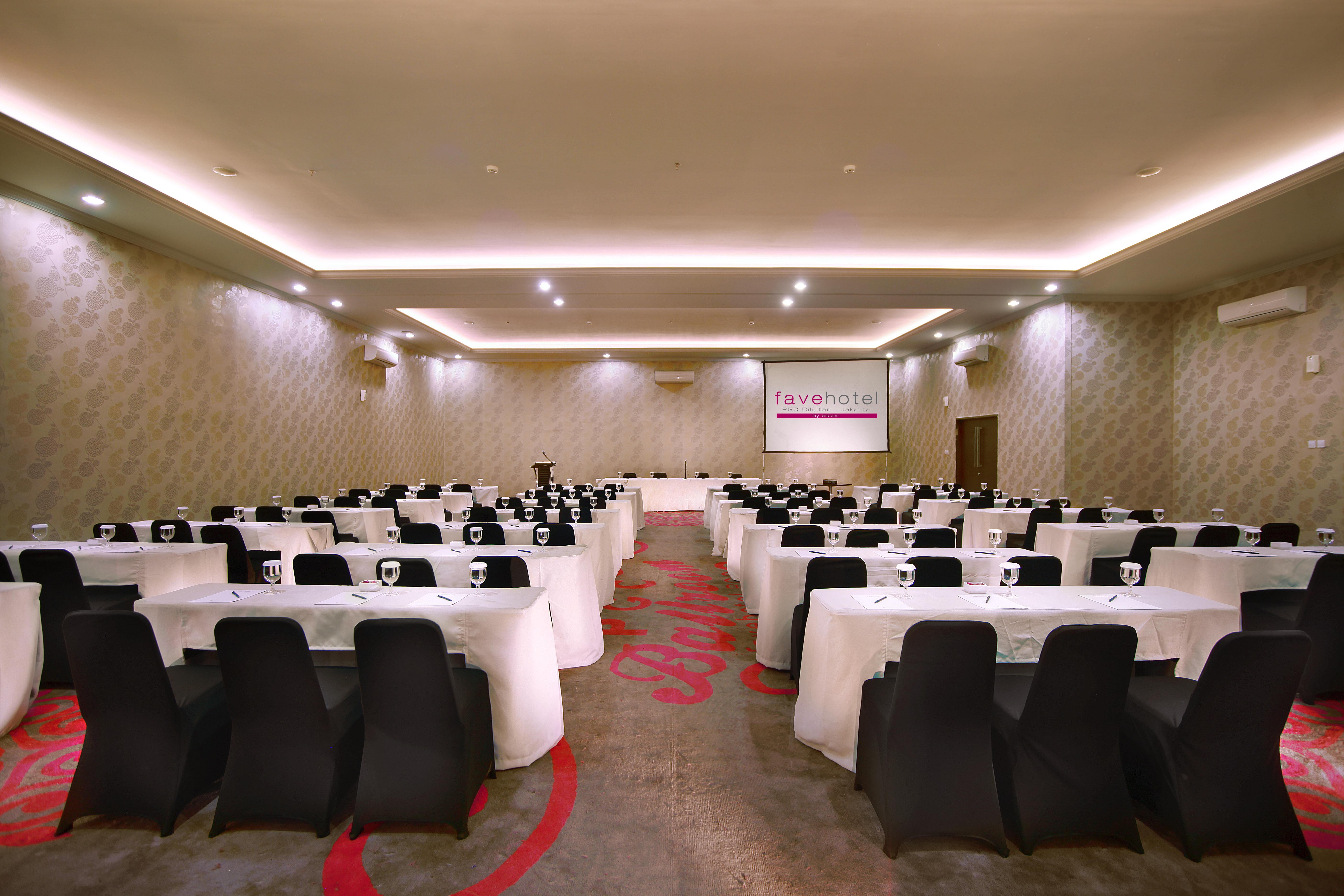 Favehotel Pgc Cililitan Jakarta Extérieur photo