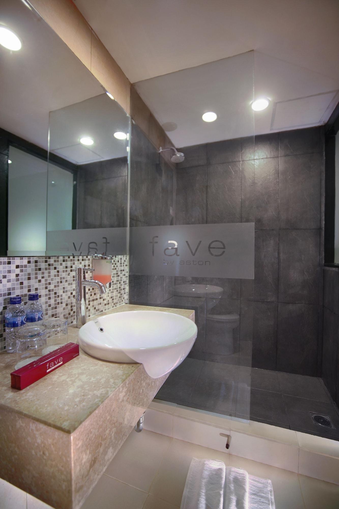 Favehotel Pgc Cililitan Jakarta Extérieur photo