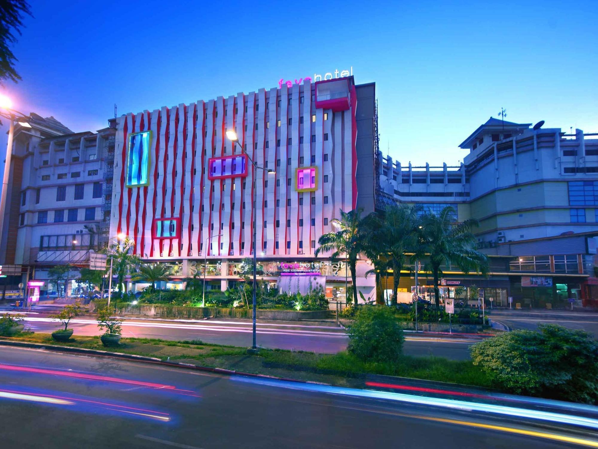 Favehotel Pgc Cililitan Jakarta Extérieur photo
